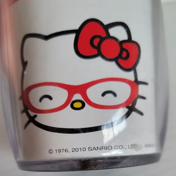 Hello Kitty - Picture 4 of 7